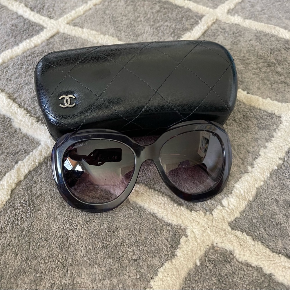 Authentic Chanel sunglasses - purple